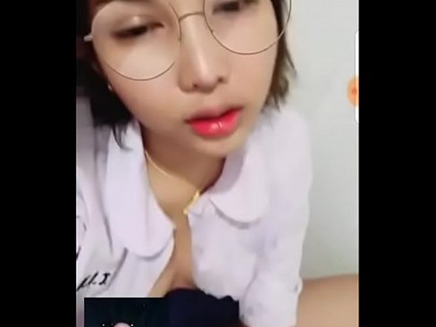 คอลไลน์โชว์เสียว