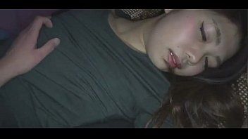 ดูหนังเอ็ก เมียเพื่อนหุ่นอย่างxxx เมาจนไม่ได้สติ เอาควยยัดหียังไม่มีตื่น หีแน่นๆเน้นๆ