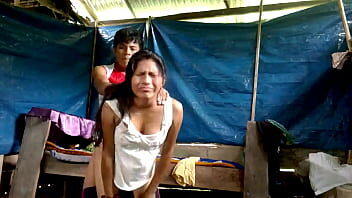 คลิปหลุดคนงานพม่าตั้งกล้องเย็ดเมียเพื่อนโชว์ในแคมป์คนงาน