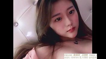 คลิปหลุดวัยรุ่นโดนหลอกคลอเสียวเบ็ดหีแล้วเอาคลิปมาปล่อย